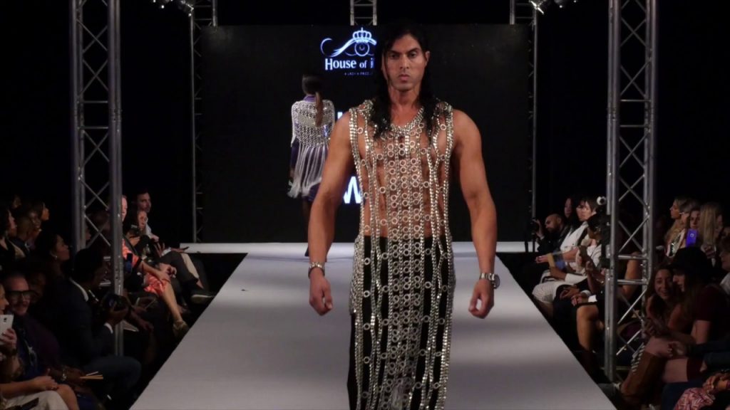 Darius Dar Khan - Cat Walk / Runway Model Show Reel 2